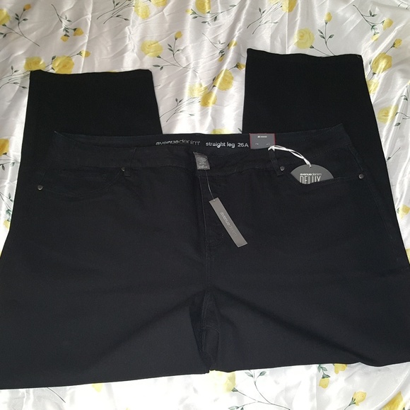 NWT: Black Straight Leg Jeans - Picture 2 of 5